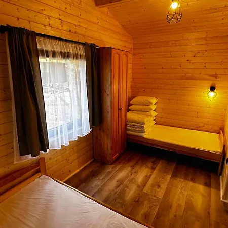 Wpadnij Do Lasu , Na Skalce